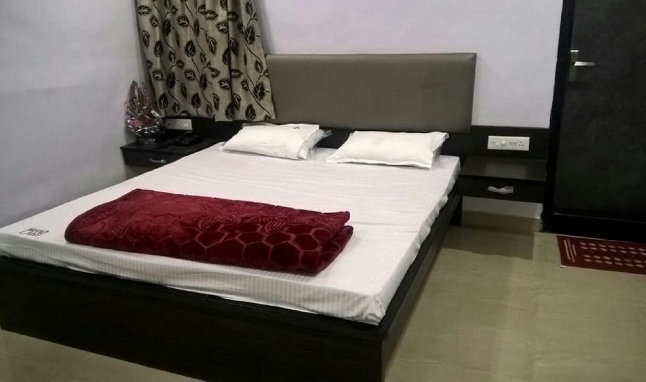 Hotel Raj Heritage Rāipur エクステリア 写真
